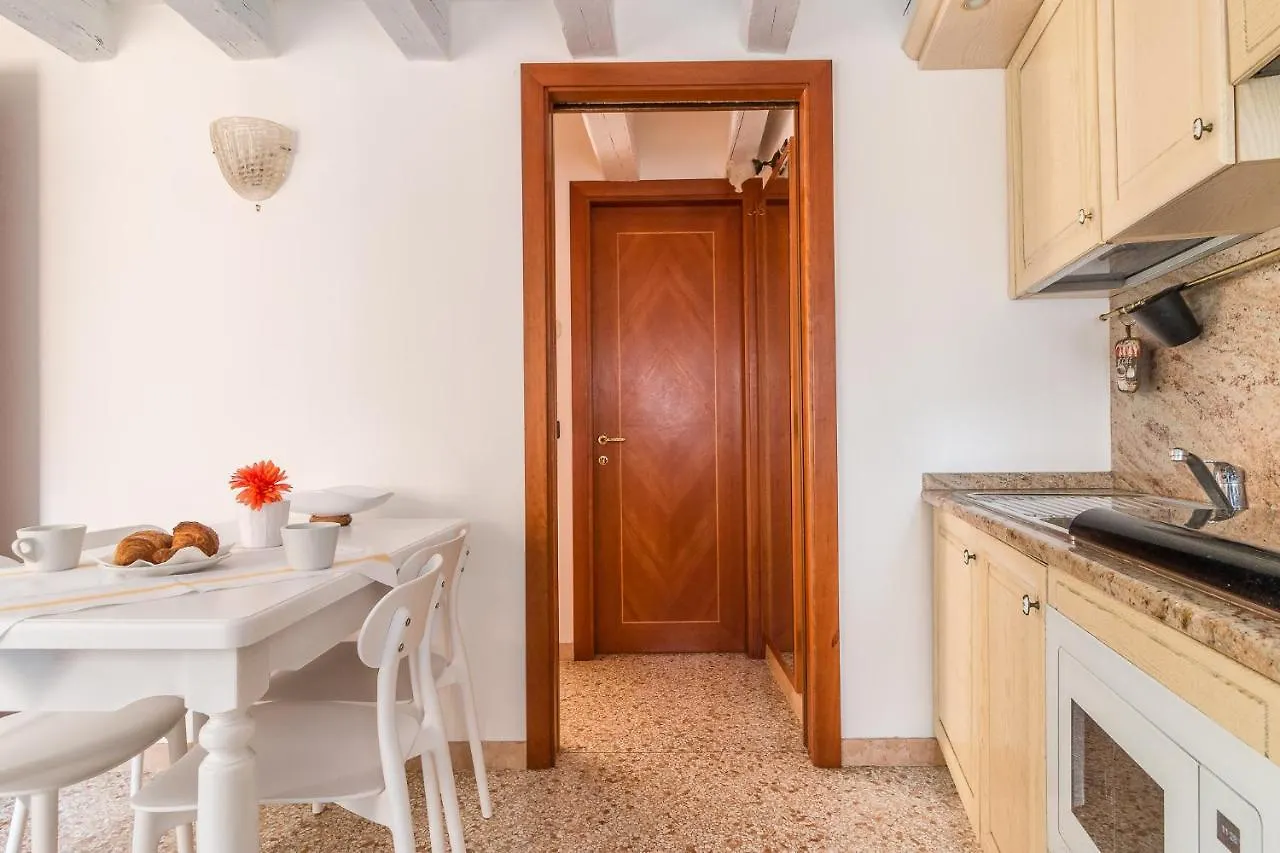 Apartment San Marco 1692 In The Heart Of @Venice Italy